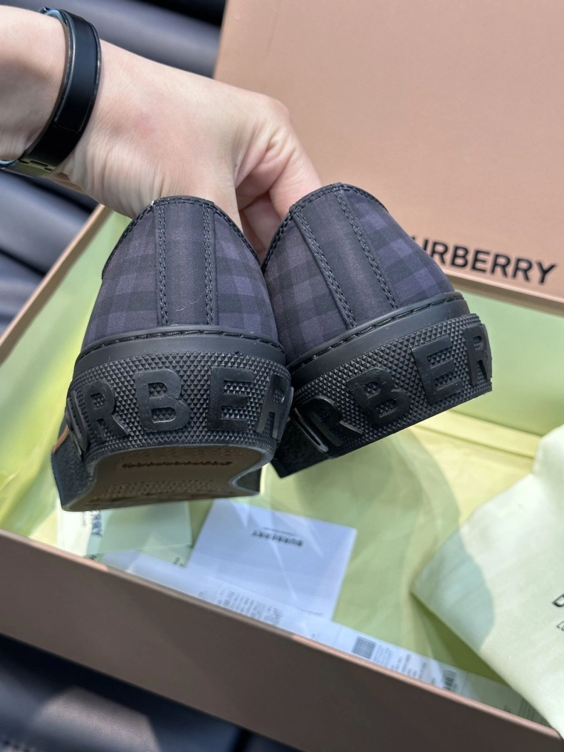 GoodFit Bxrbxrry Sneakers 114440