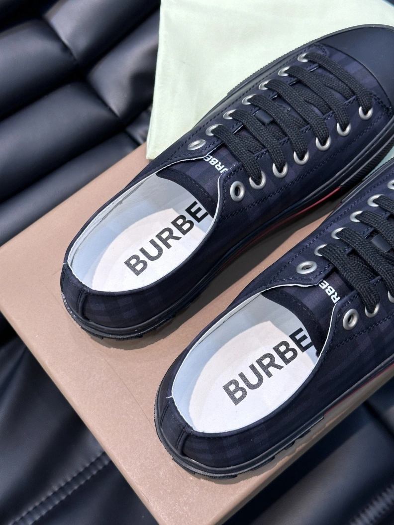 GoodFit Bxrbxrry Sneakers 114440