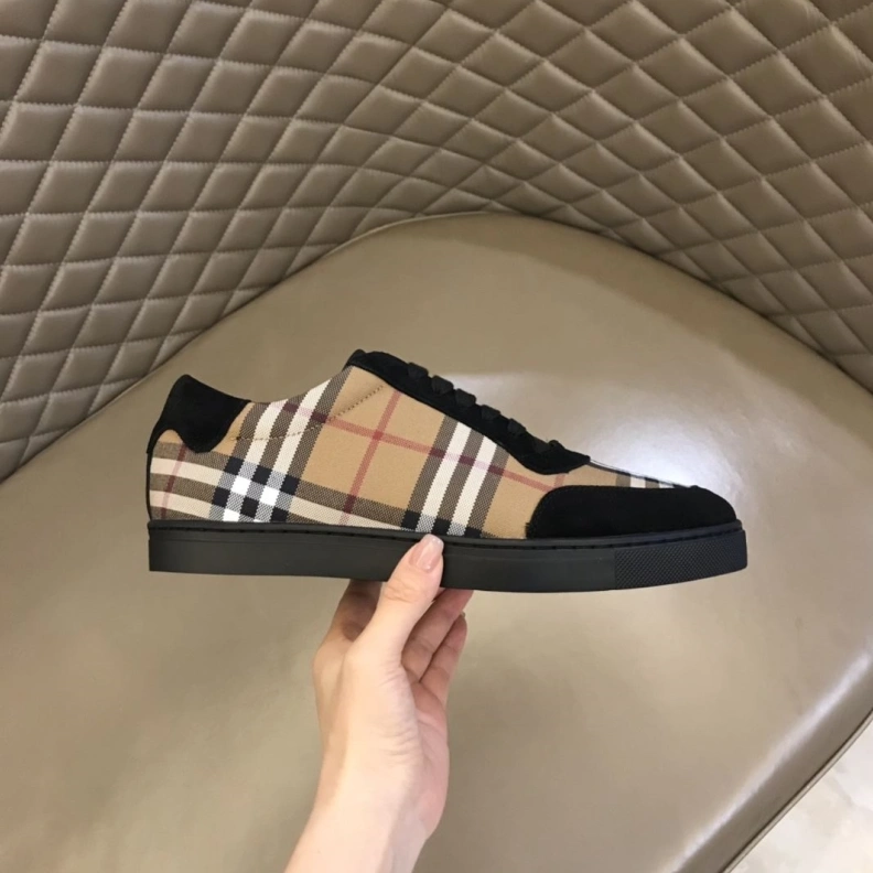 Reliable Bxrbxrry Sneakers 114433