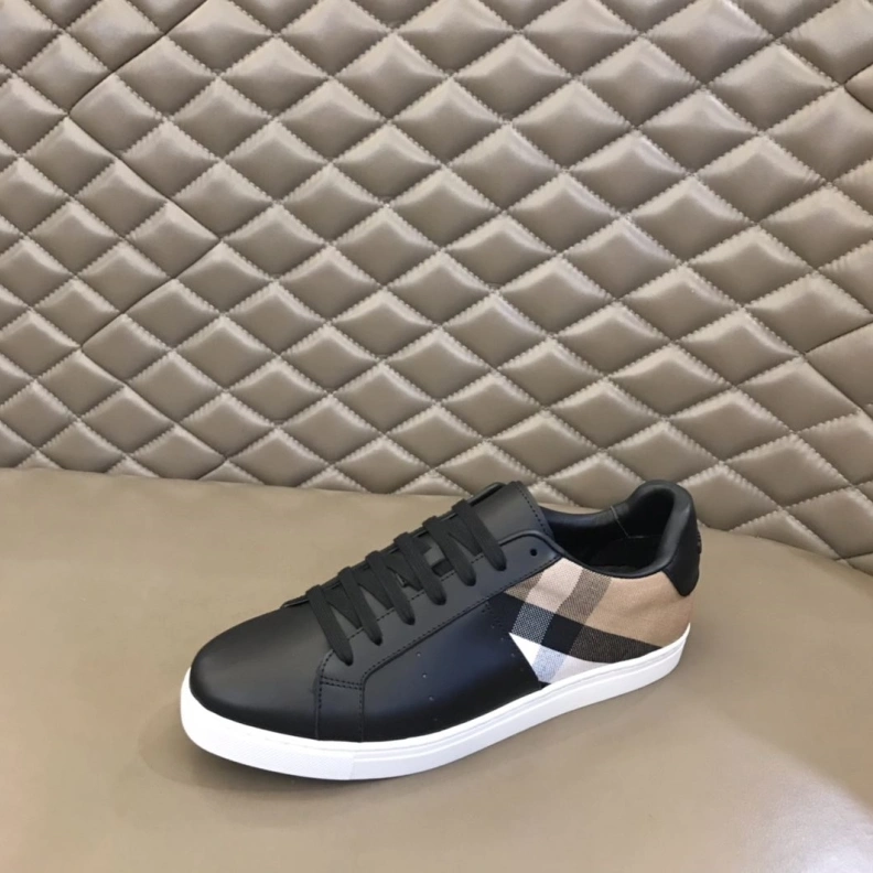 HighQuality Bxrbxrry Sneakers 114441