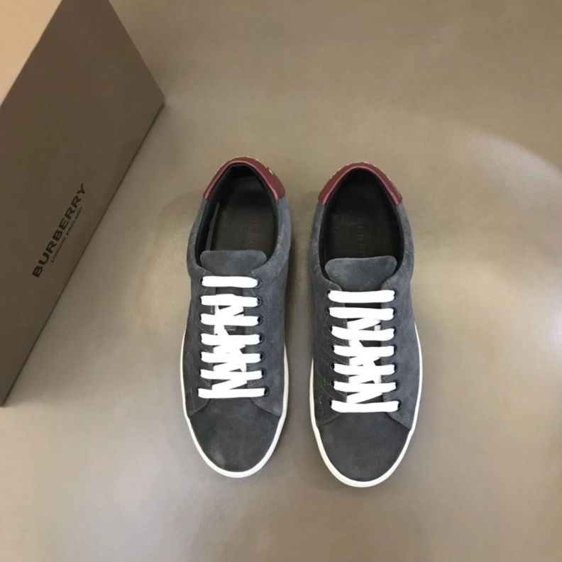 Timeless Bxrbxrry Sneakers 114426
