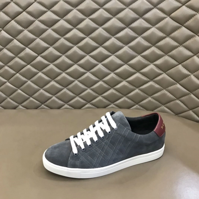 Timeless Bxrbxrry Sneakers 114426