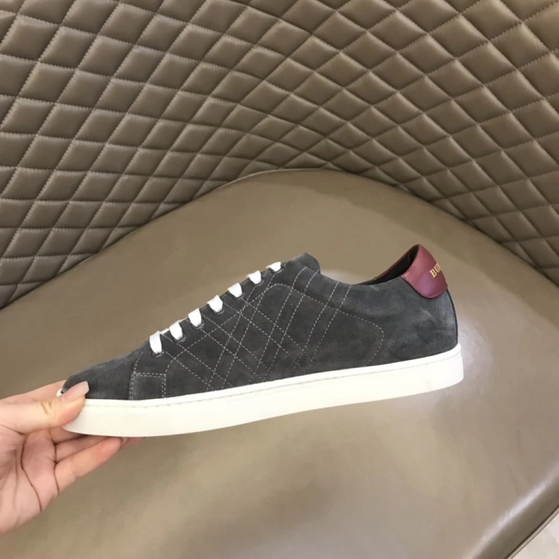 Timeless Bxrbxrry Sneakers 114426