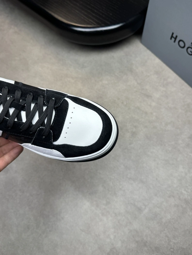 Resilient Hxgxn Sneakers 177113