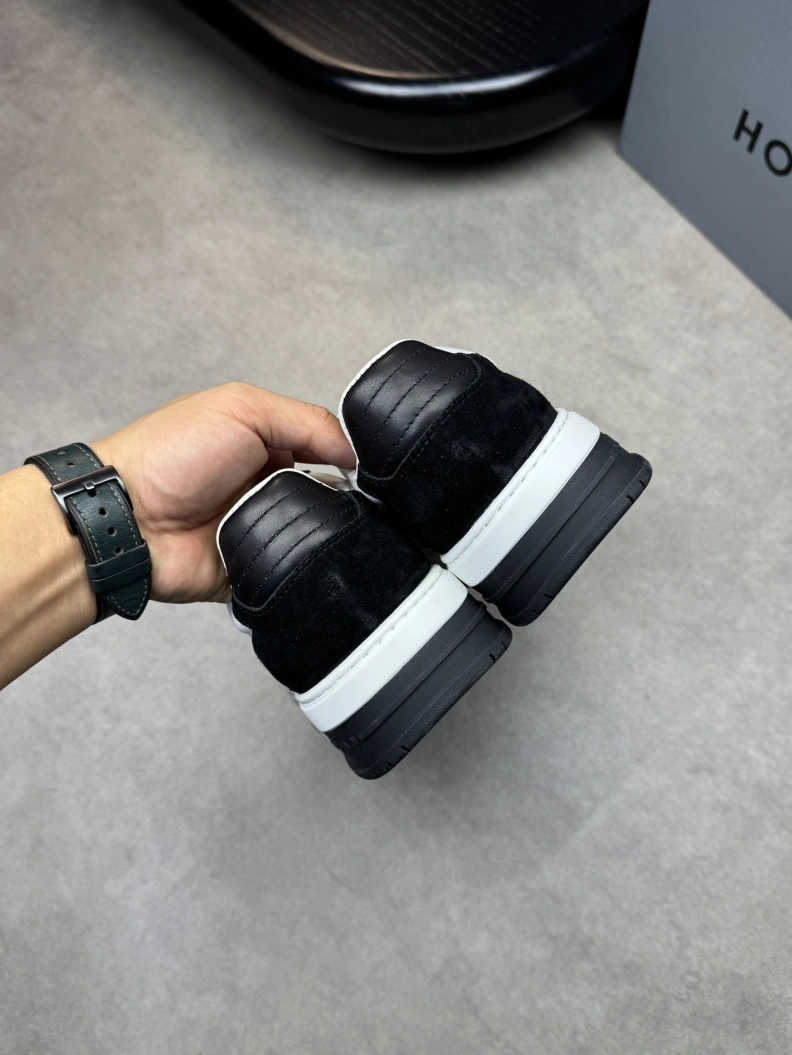 Resilient Hxgxn Sneakers 177113