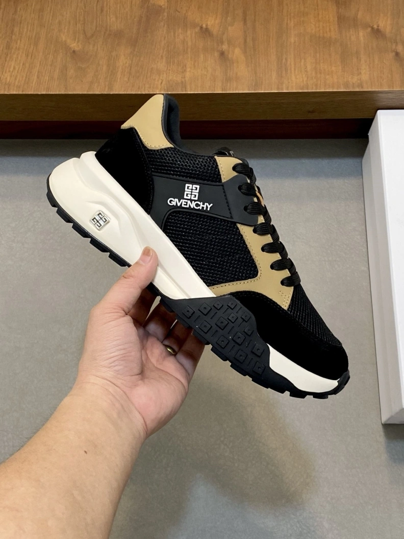 Gxvxnchy Sneakers ModernLook 151894