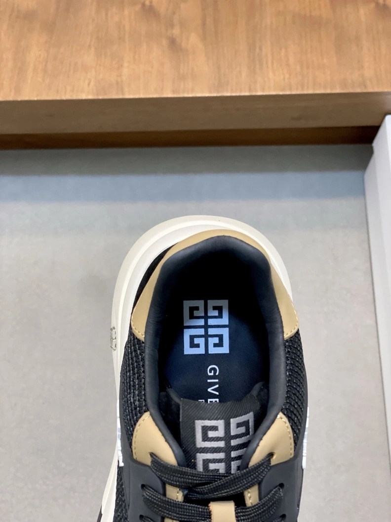 Gxvxnchy Sneakers ModernLook 151894