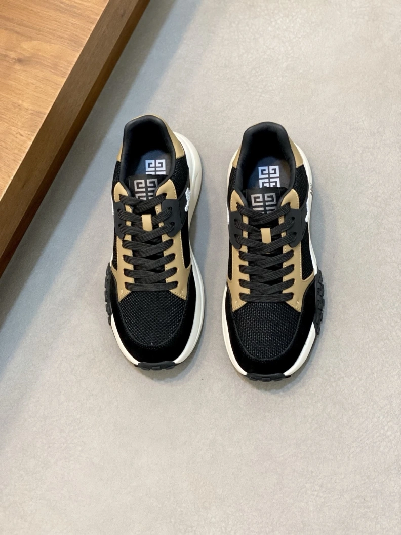 Gxvxnchy Sneakers EyeCatching 151893