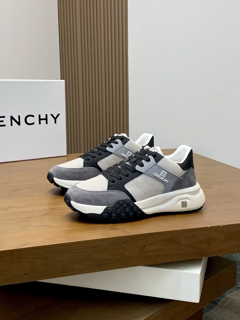 Vibrant Gxvxnchy Sneakers 151903