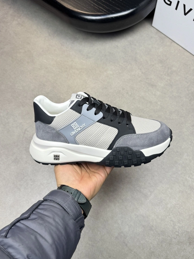 NewStyle Gxvxnchy Sneakers 151883