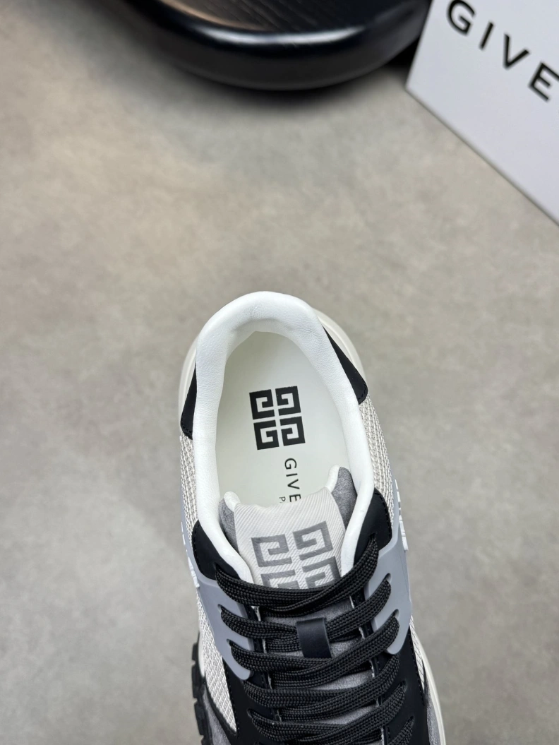NewStyle Gxvxnchy Sneakers 151883