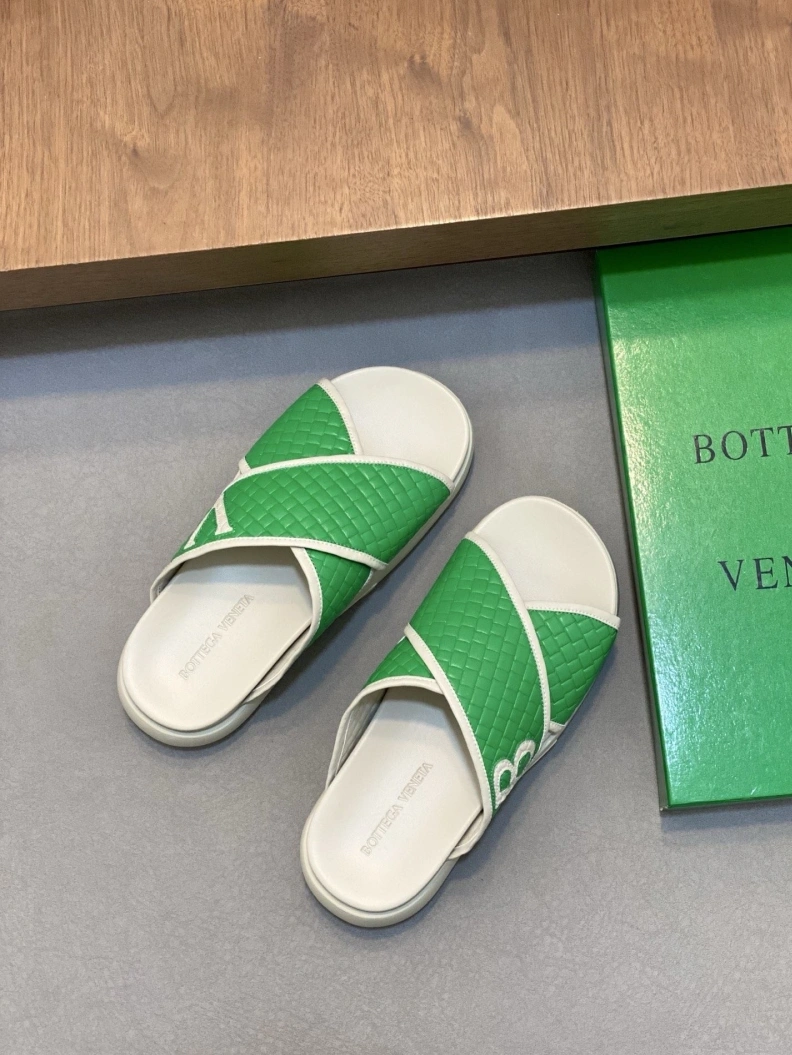Stylish Bxttxga Vxnxta Slippers 112320