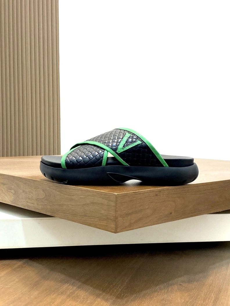 UrbanStyle Bxttxga Vxnxta Slippers 112324