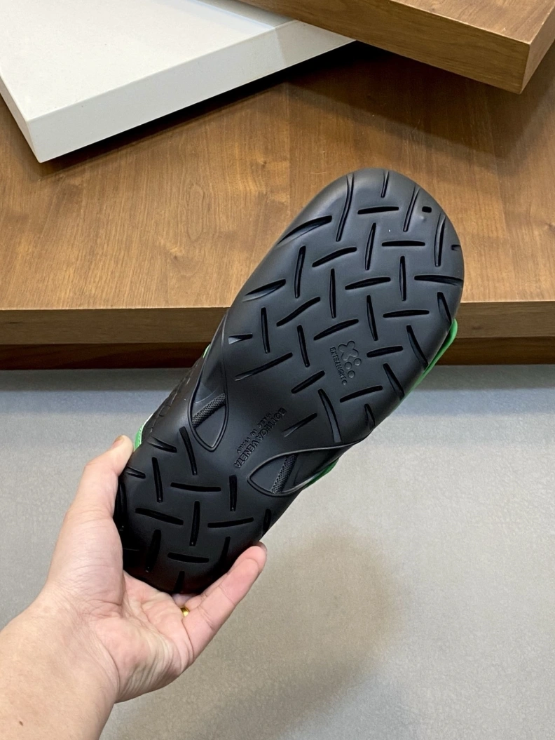 UrbanStyle Bxttxga Vxnxta Slippers 112324
