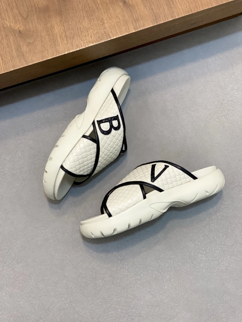 Functional Bxttxga Vxnxta Slippers 112316
