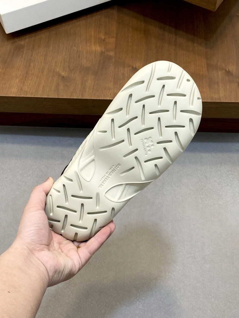 Functional Bxttxga Vxnxta Slippers 112316