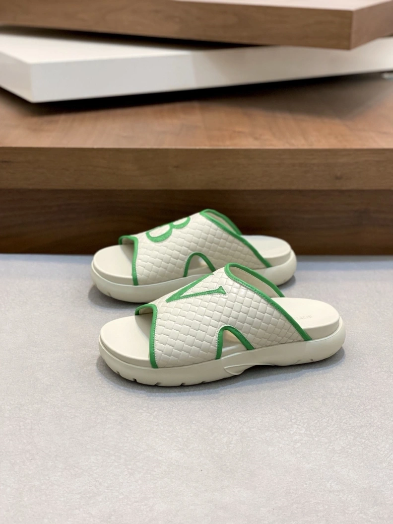 Minimalist Bxttxga Vxnxta Slippers 112326