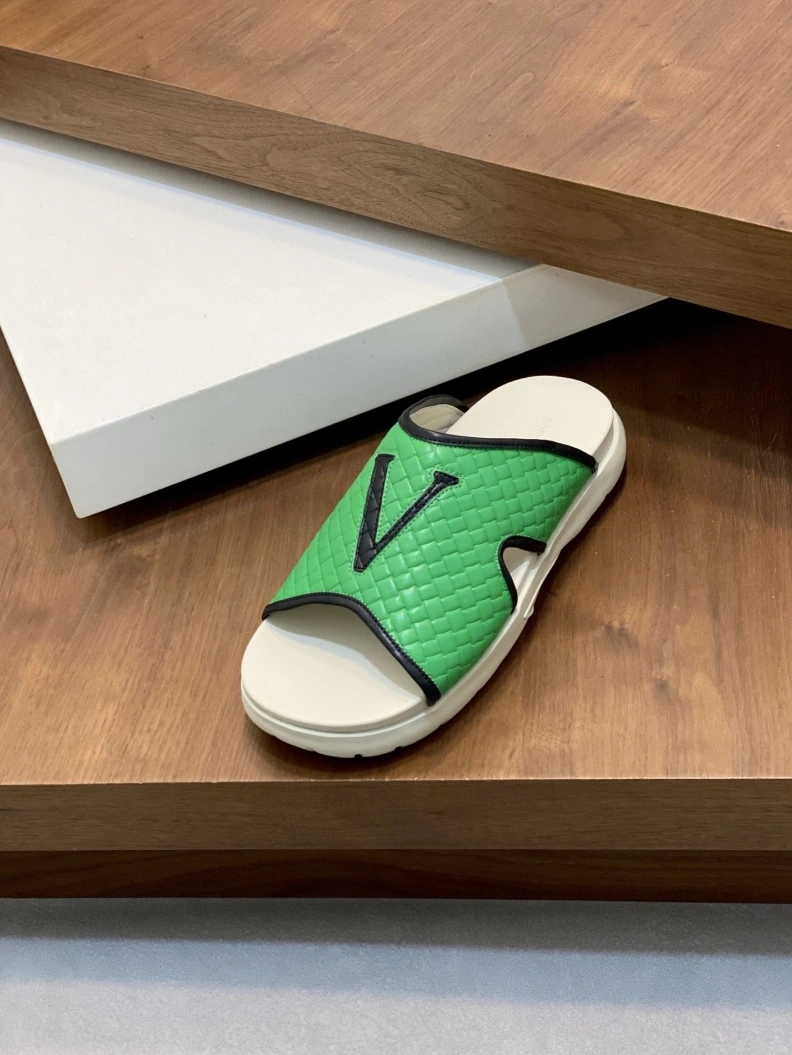 DailyWear Bxttxga Vxnxta Slippers 112310
