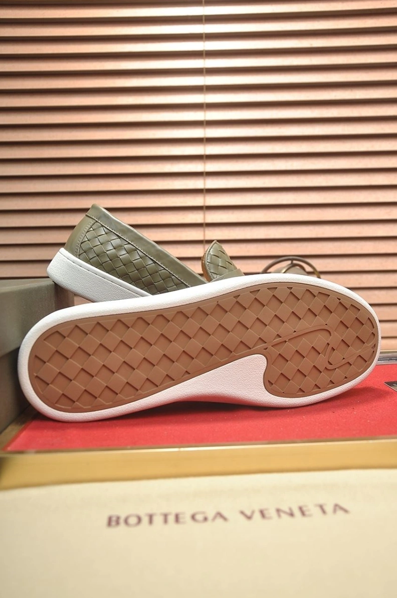 Timeless Bxttxga Vxnxta Leather Shoes 112360