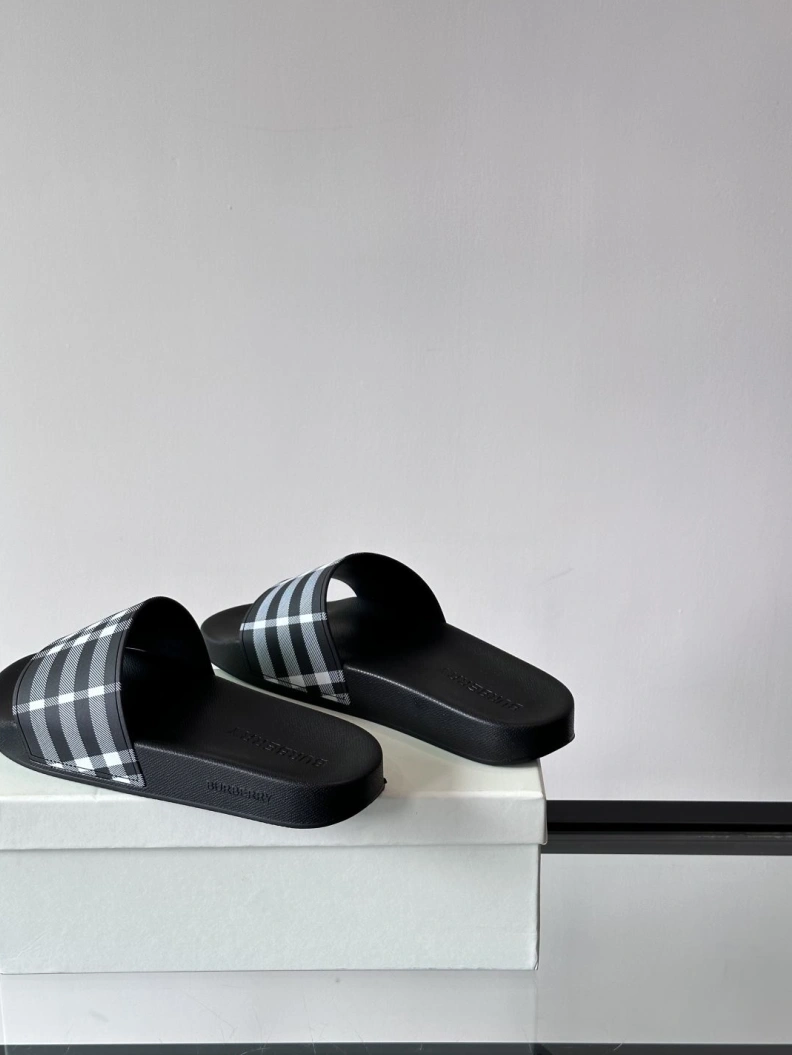 Bxrbxrry Slippers Efficient 114493