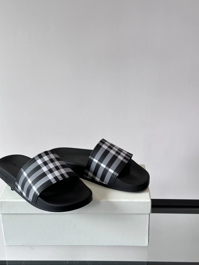 Bxrbxrry Slippers Efficient 114493