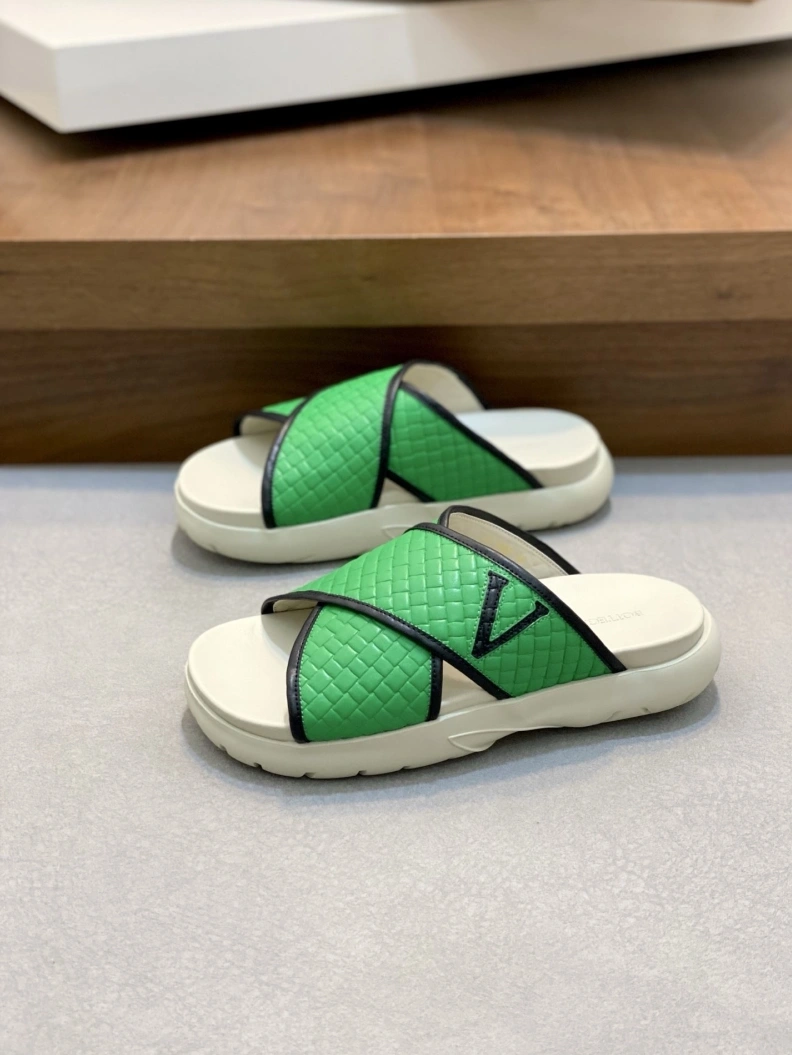 EasyMatch Bxttxga Vxnxta Slippers 112308