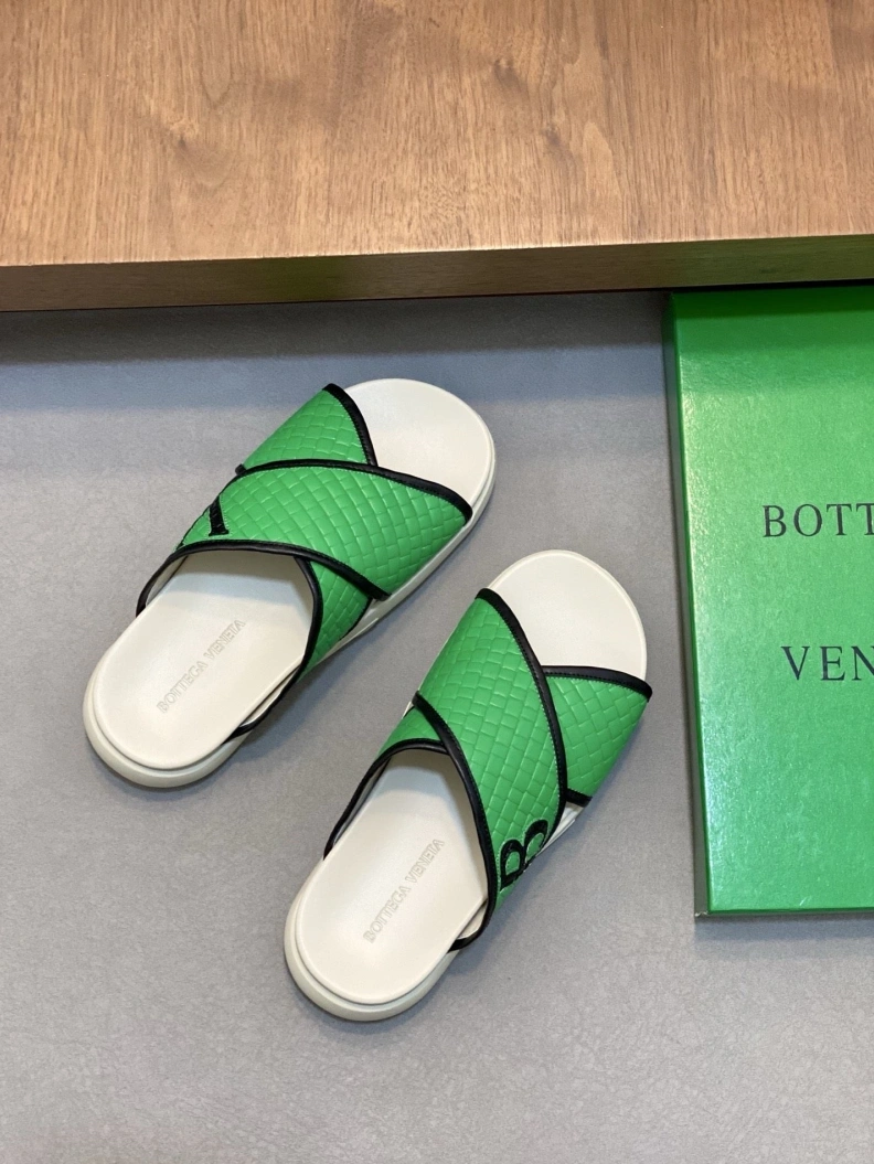 EasyMatch Bxttxga Vxnxta Slippers 112308