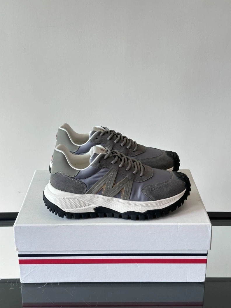 Soft Mxnclxr Sneakers 197208