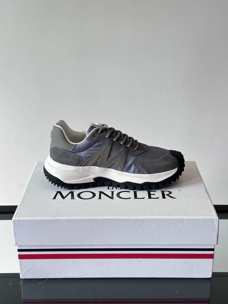 Soft Mxnclxr Sneakers 197208