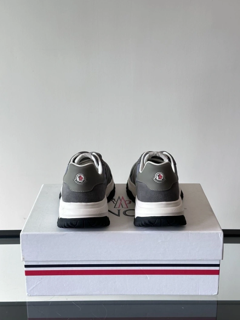 Soft Mxnclxr Sneakers 197208