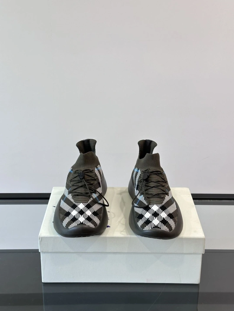 Bxrbxrry Sneakers GoAnywhere 114420