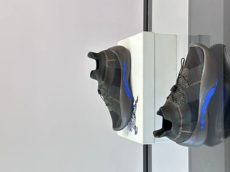 Bxrbxrry Sneakers Efficient 114417