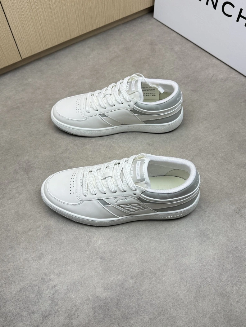 Gxvxnchy Sneakers Trendsetting 151886