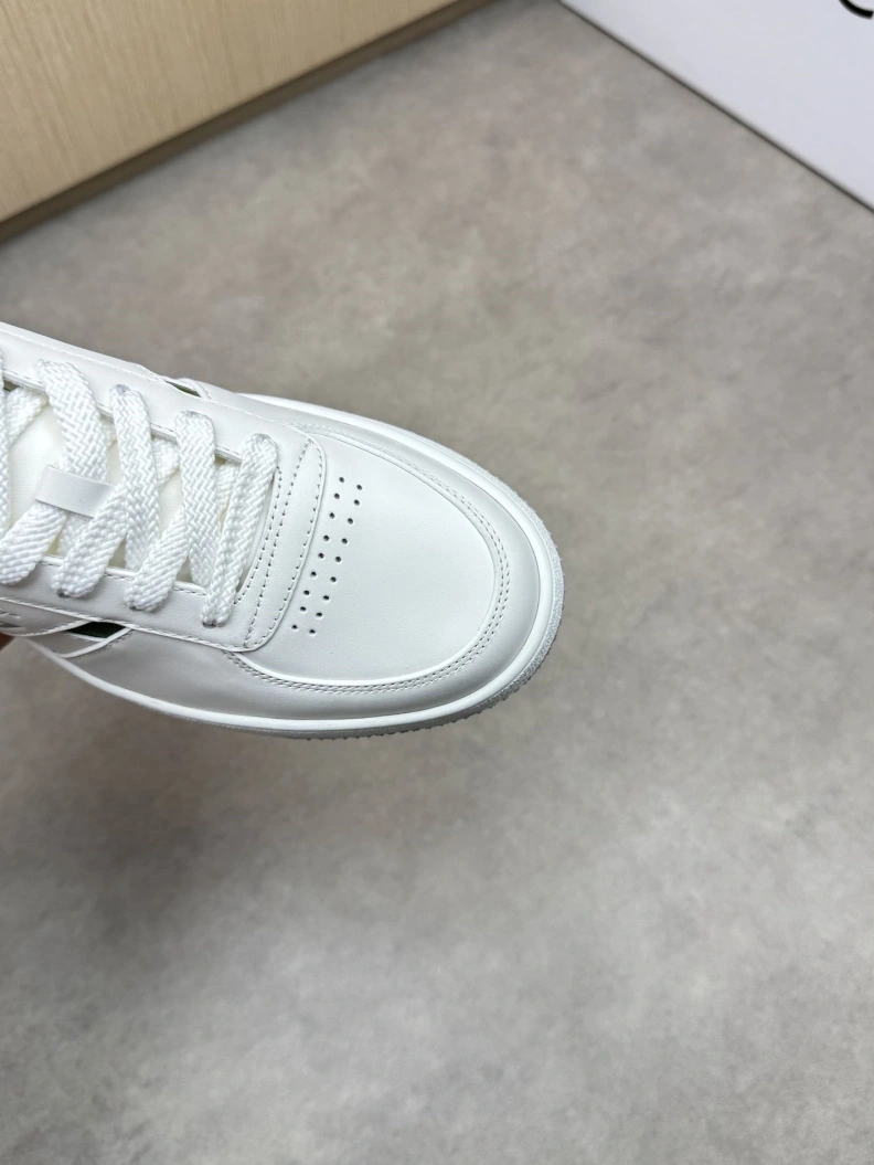 TopPick Gxvxnchy Sneakers 151879
