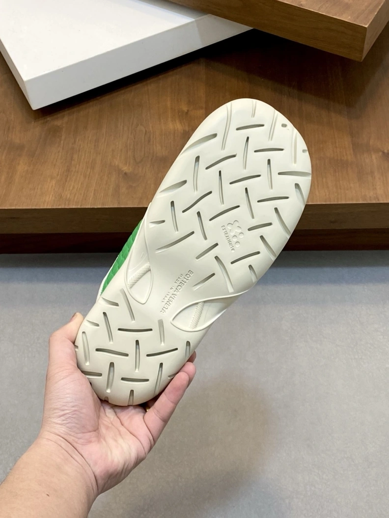 Efficient Bxttxga Vxnxta Slippers 112302