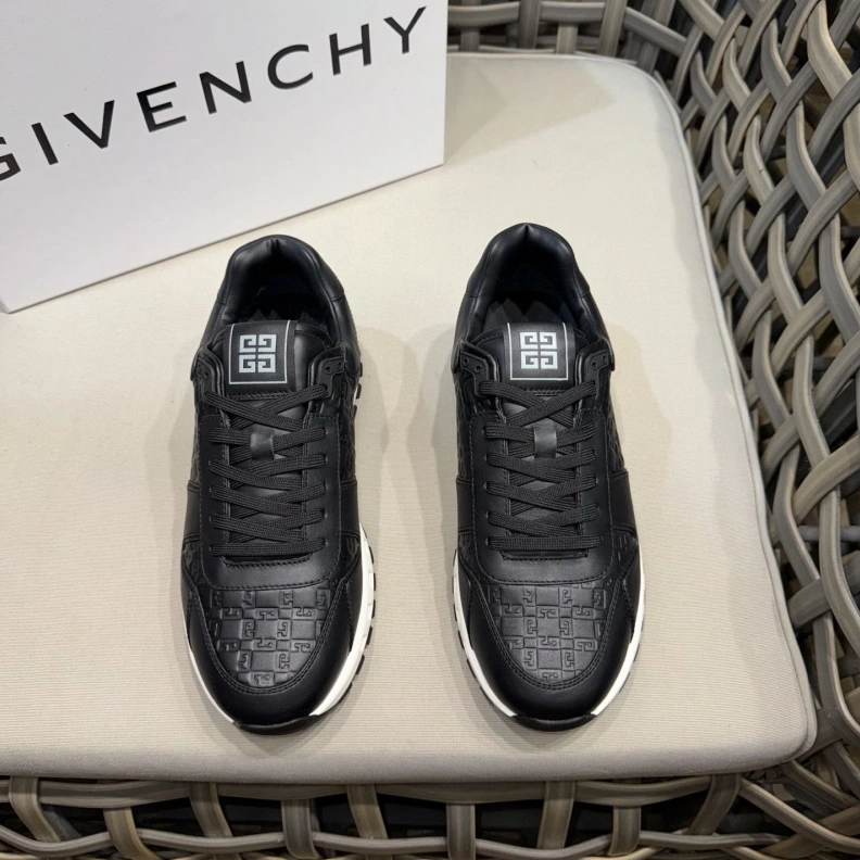 GoAnywhere Gxvxnchy Sneakers 151876