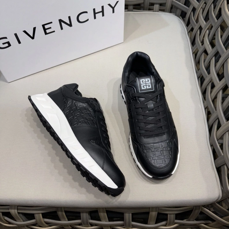 GoAnywhere Gxvxnchy Sneakers 151876