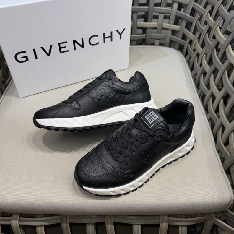 GoAnywhere Gxvxnchy Sneakers 151876