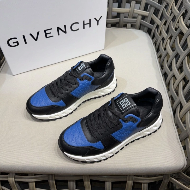 Bold Gxvxnchy Sneakers 151873