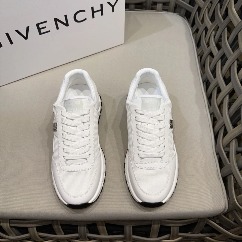 Popular Gxvxnchy Sneakers 151870
