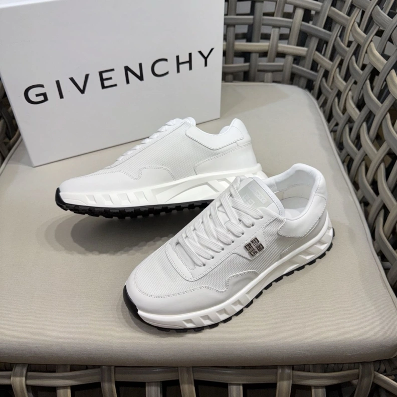 Popular Gxvxnchy Sneakers 151870