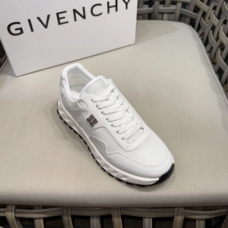 Popular Gxvxnchy Sneakers 151870