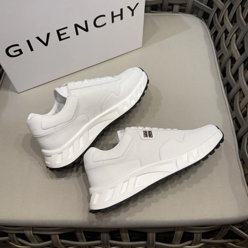 Popular Gxvxnchy Sneakers 151870
