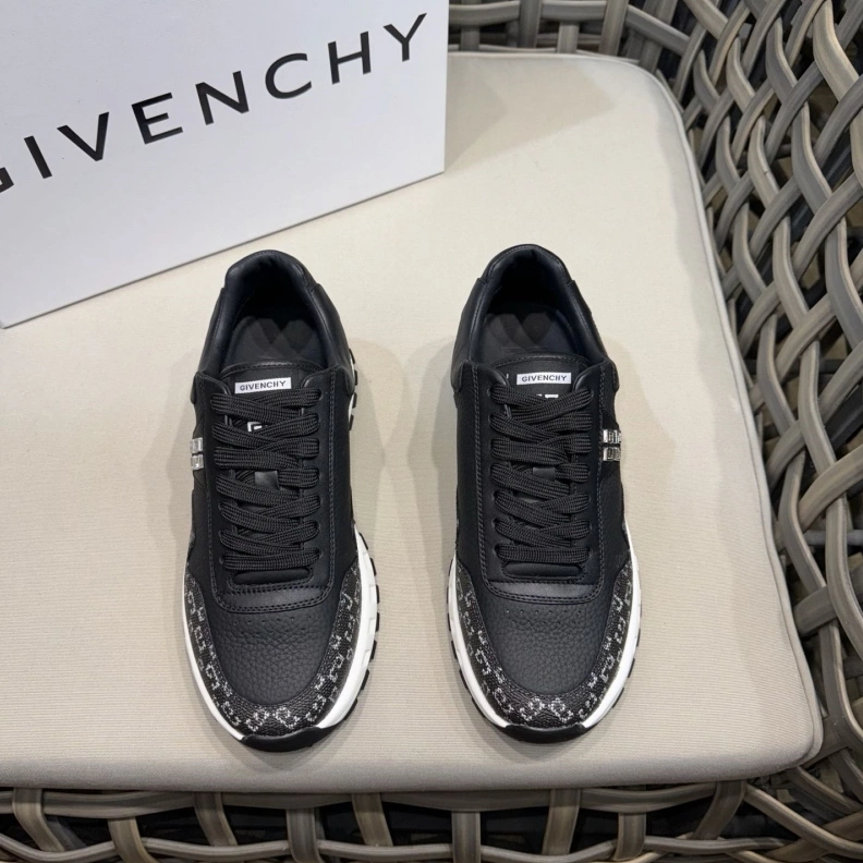 Gxvxnchy Sneakers Efficient 151869