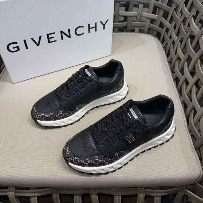 Gxvxnchy Sneakers Efficient 151869