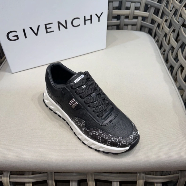 Gxvxnchy Sneakers Efficient 151869