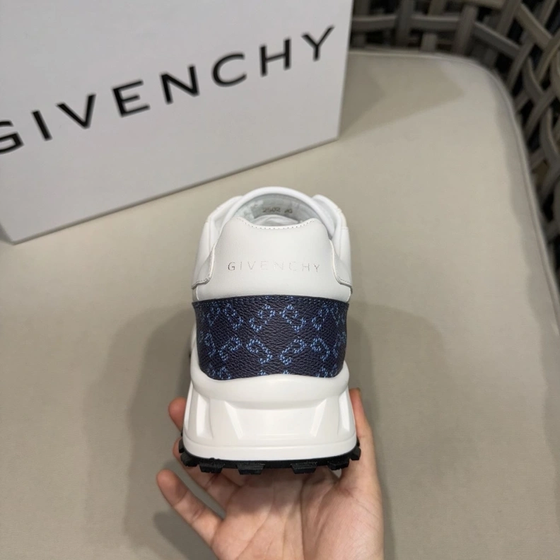 Unique Gxvxnchy Sneakers 151868