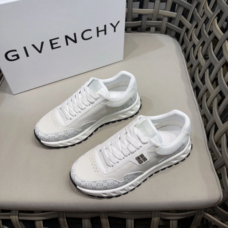 Gxvxnchy Sneakers Sophisticated 151864