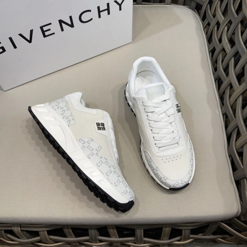 Gxvxnchy Sneakers Sophisticated 151864
