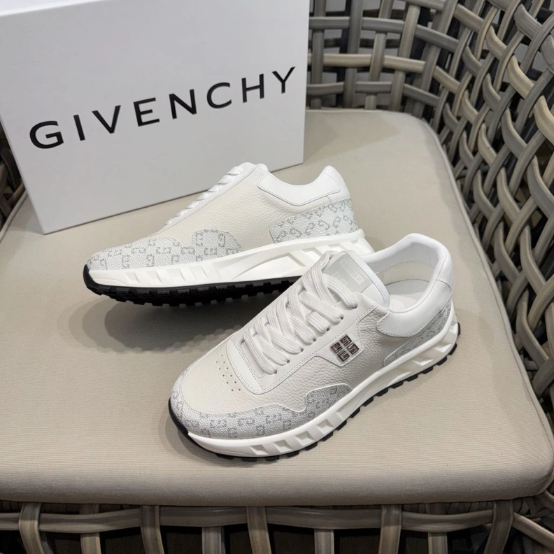 Gxvxnchy Sneakers Sophisticated 151864